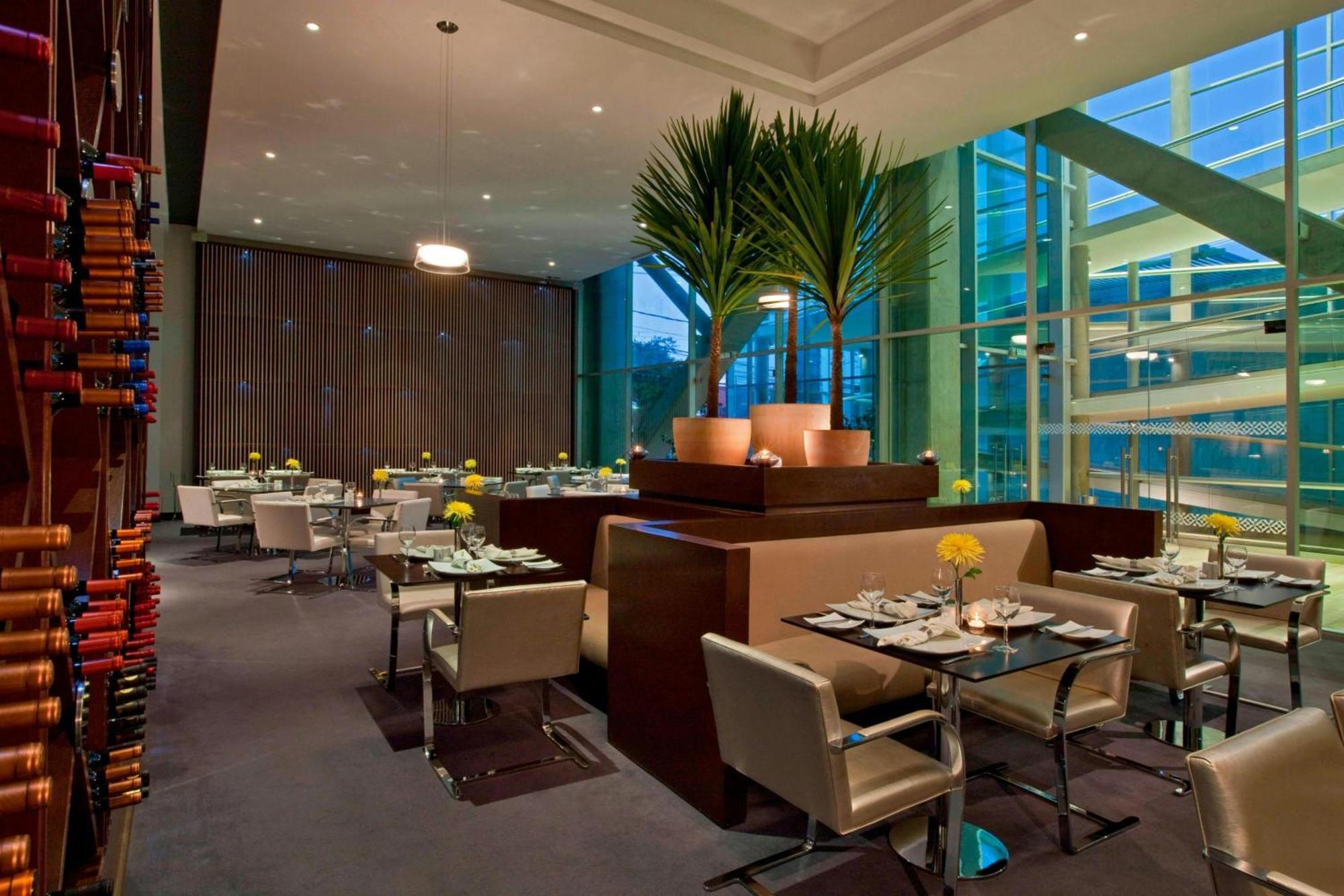 Four Points By Sheraton Los Angeles Extérieur photo